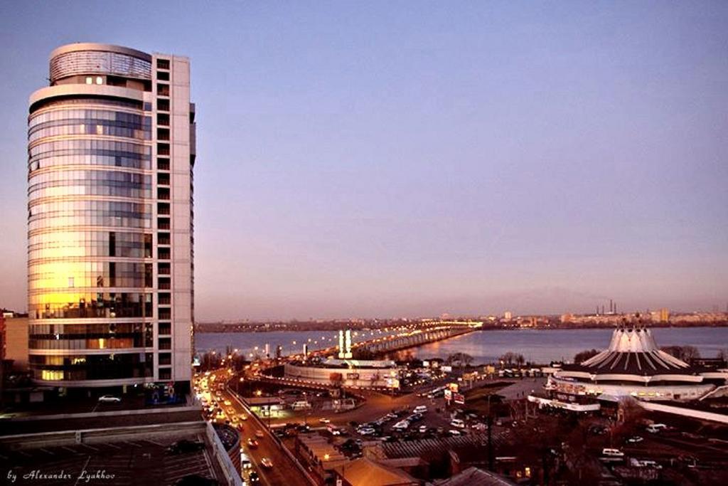 Staybridge Mini-Hotel In Most City Panoramic River View Dnipro Eksteriør bilde